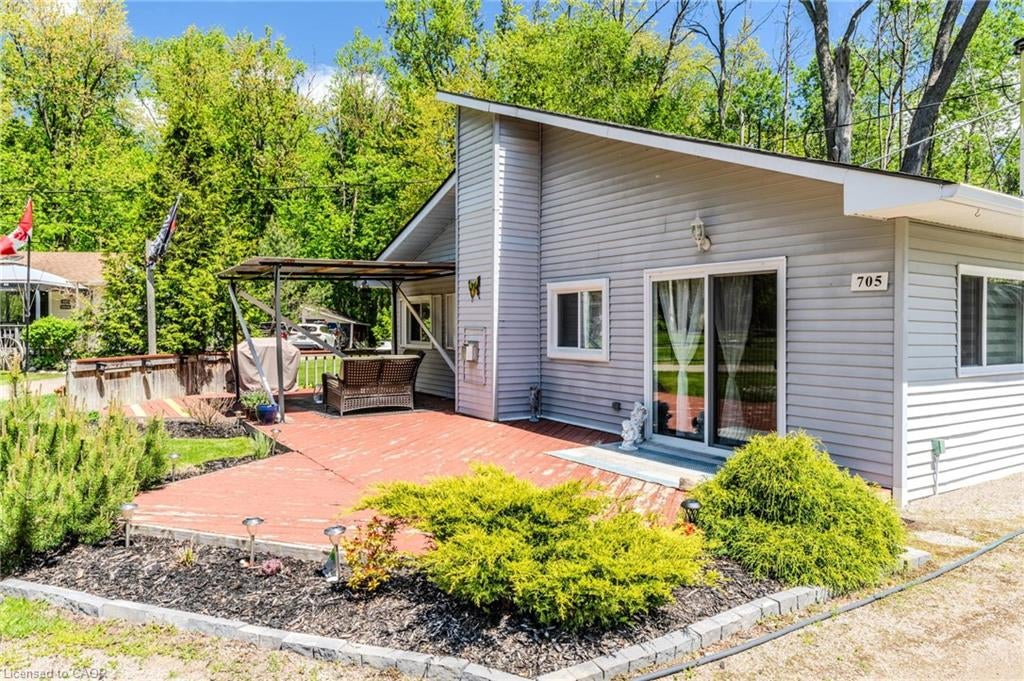 57 12th Conc Road E 705