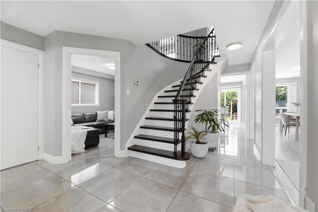 350 Saginaw Parkway