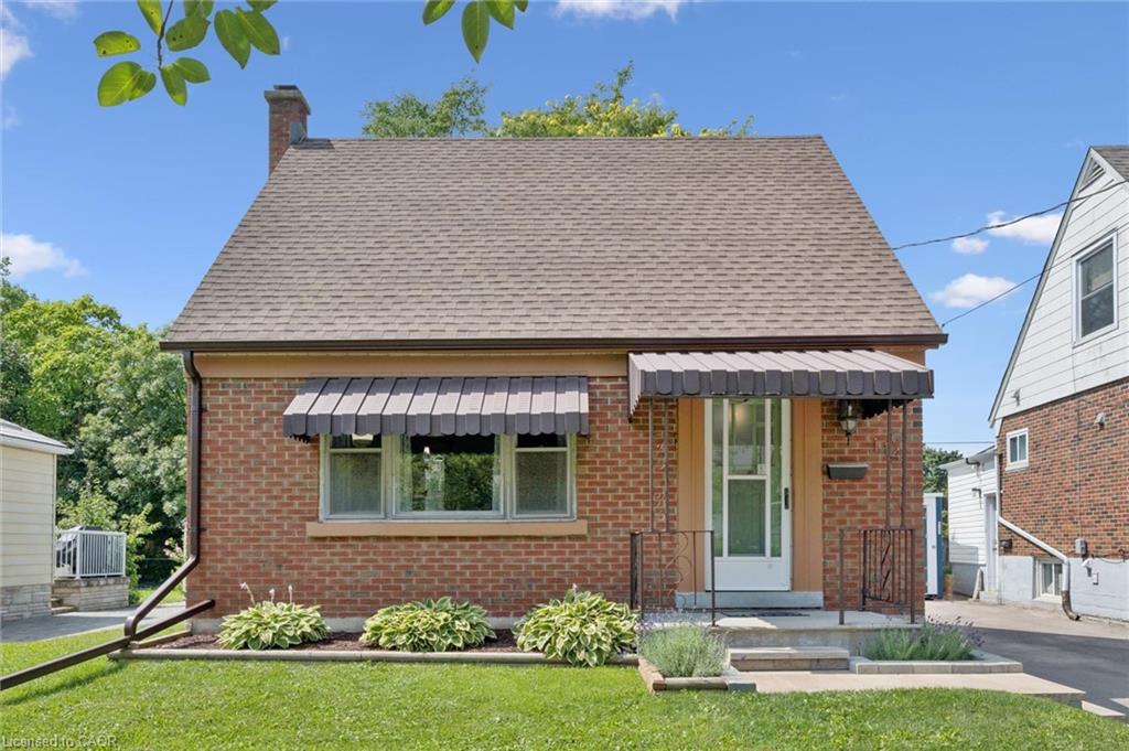 114 Lorne Crescent