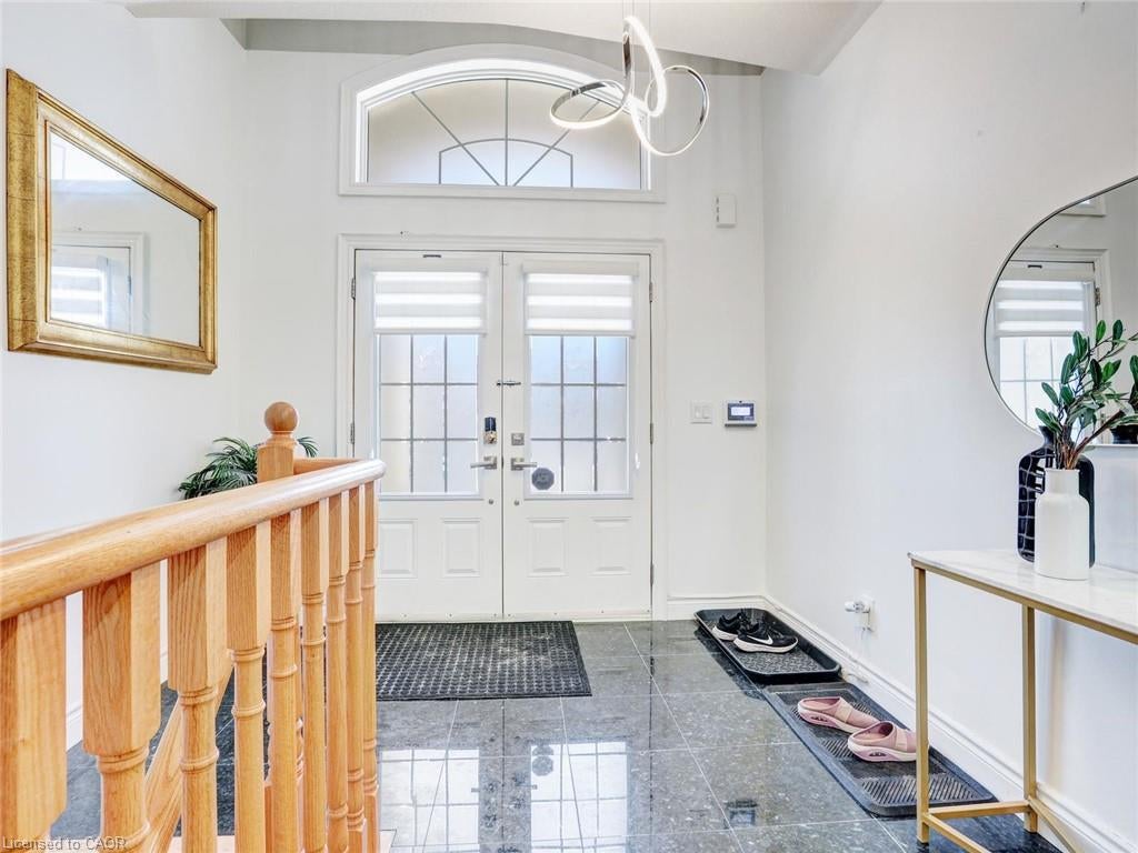 584 Pinery Trail