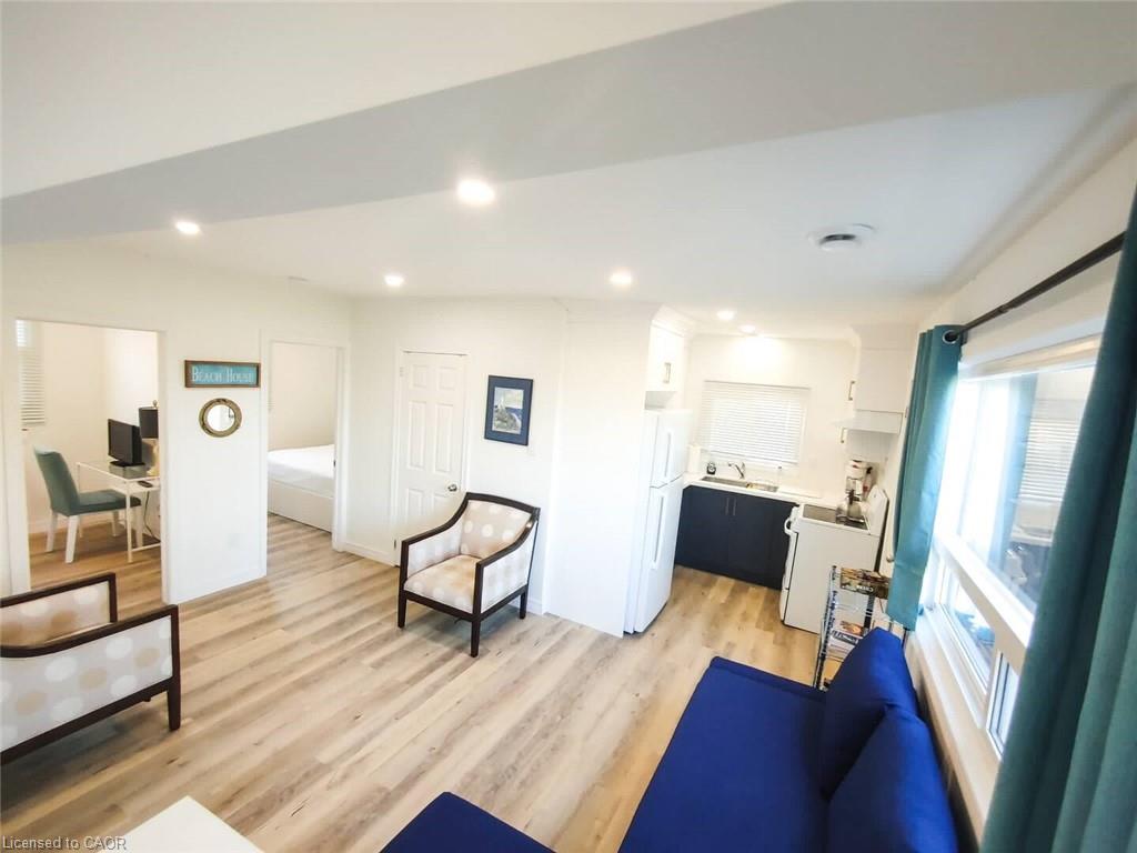 12209 Lakeshore Road