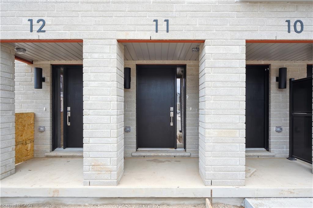 15 Stauffer Woods Trail C11