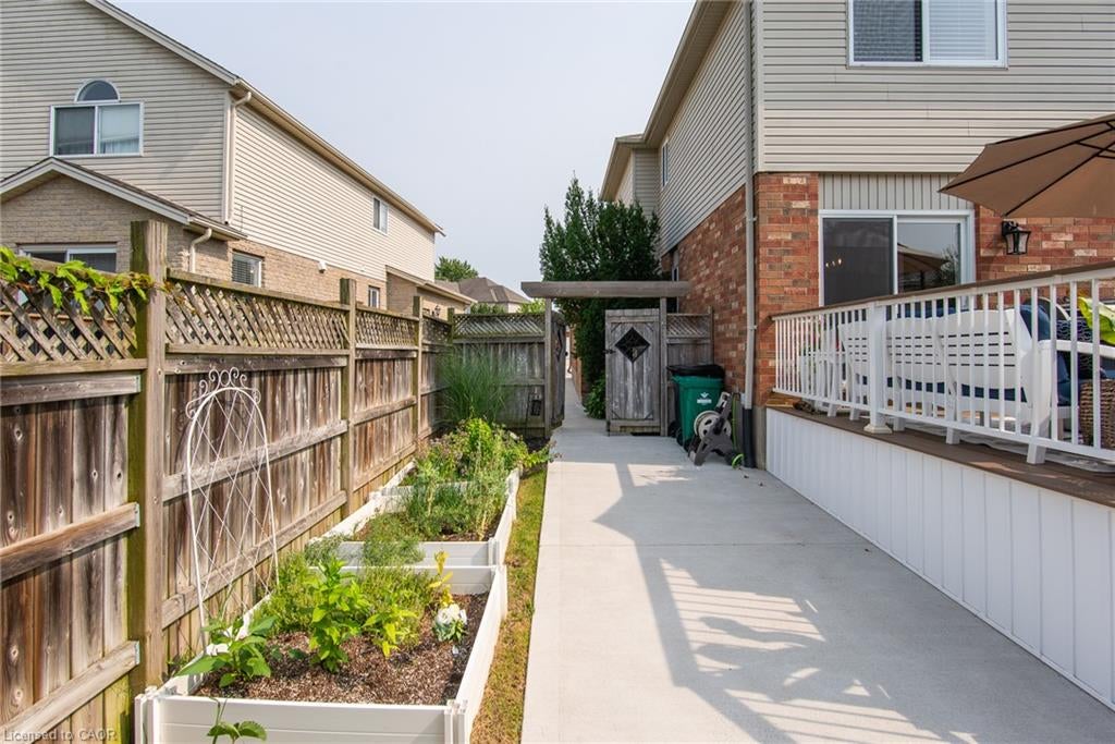 31 Stiefelmeyer Crescent