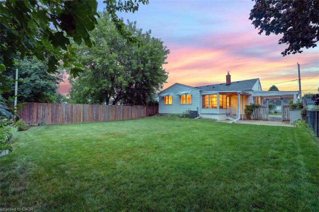 23 Lakeview Avenue