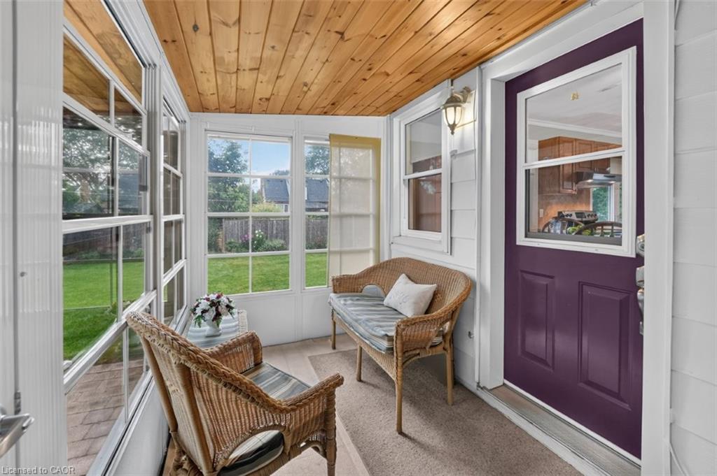 23 Lakeview Avenue