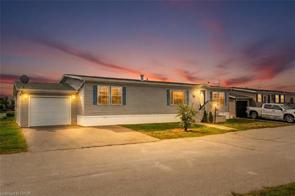 45 Riverbend Crescent