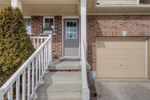 27 Grand Flats Trail Kitchener ON N2A 0H7
