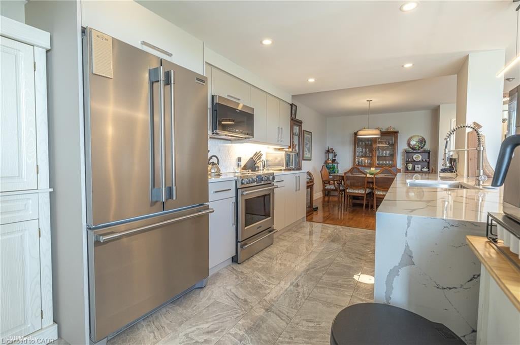 265 Westcourt Place 601