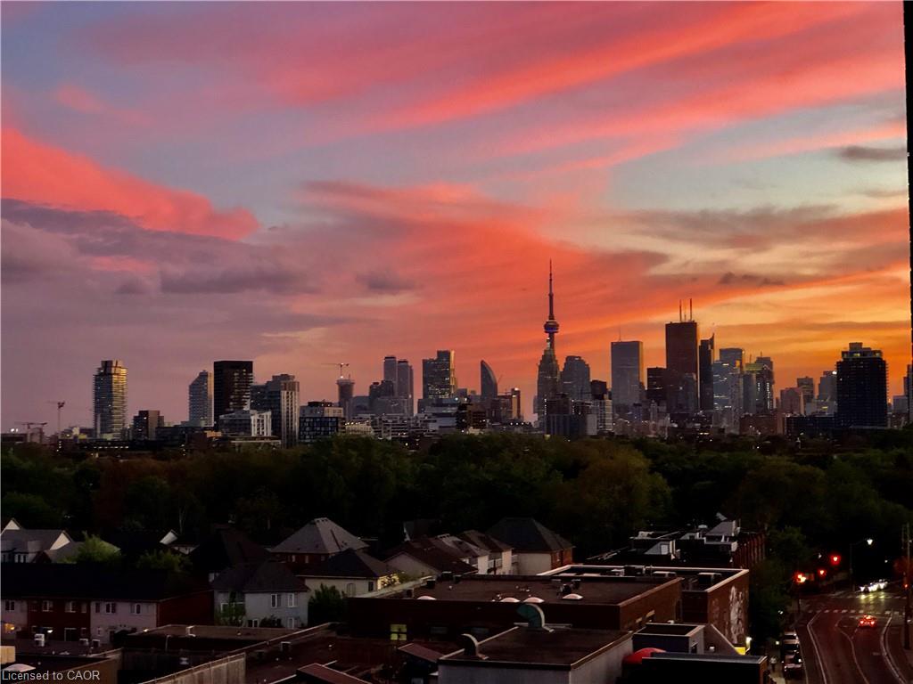 1201 Dundas Street E 902