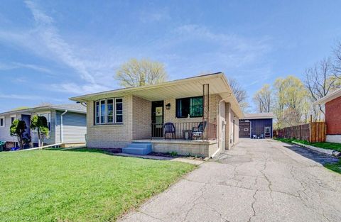 291 Westwood Drive Kitchener ON N2M 2L3