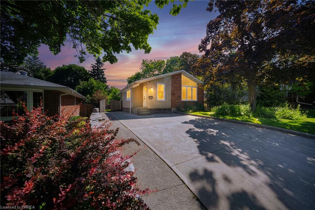 17 Flynn Avenue