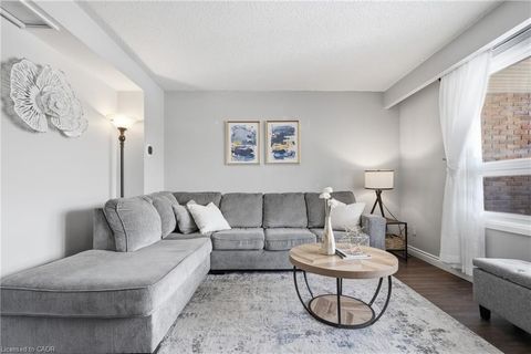423 Westwood Drive 44 Kitchener ON N2M 5B5