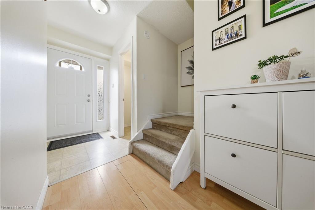 32 Mowat Boulevard 41