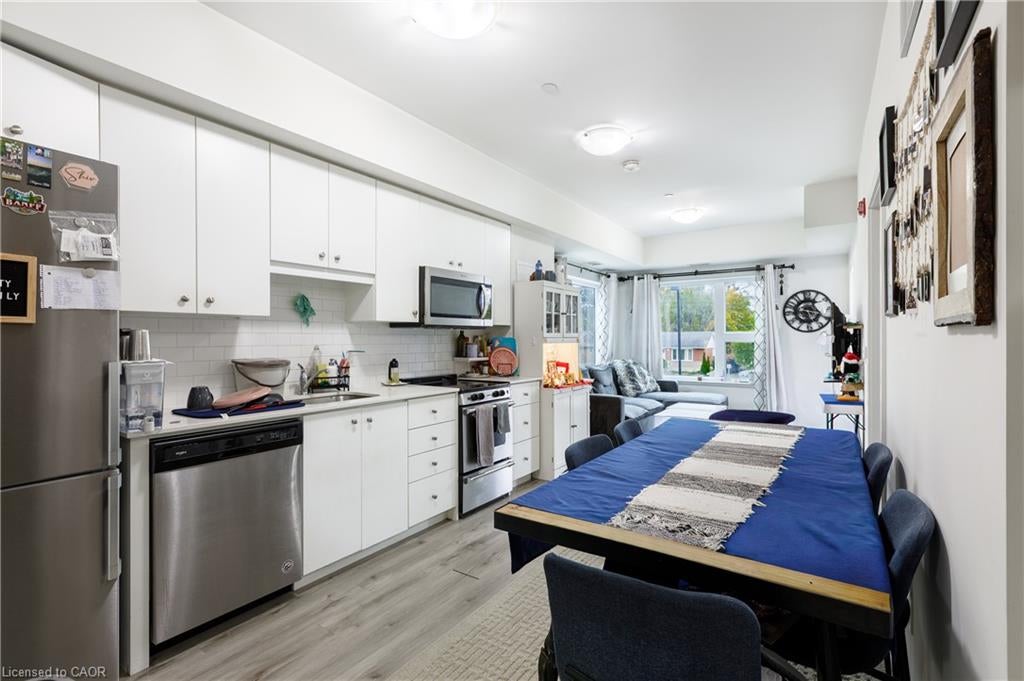 110 Fergus Avenue 228