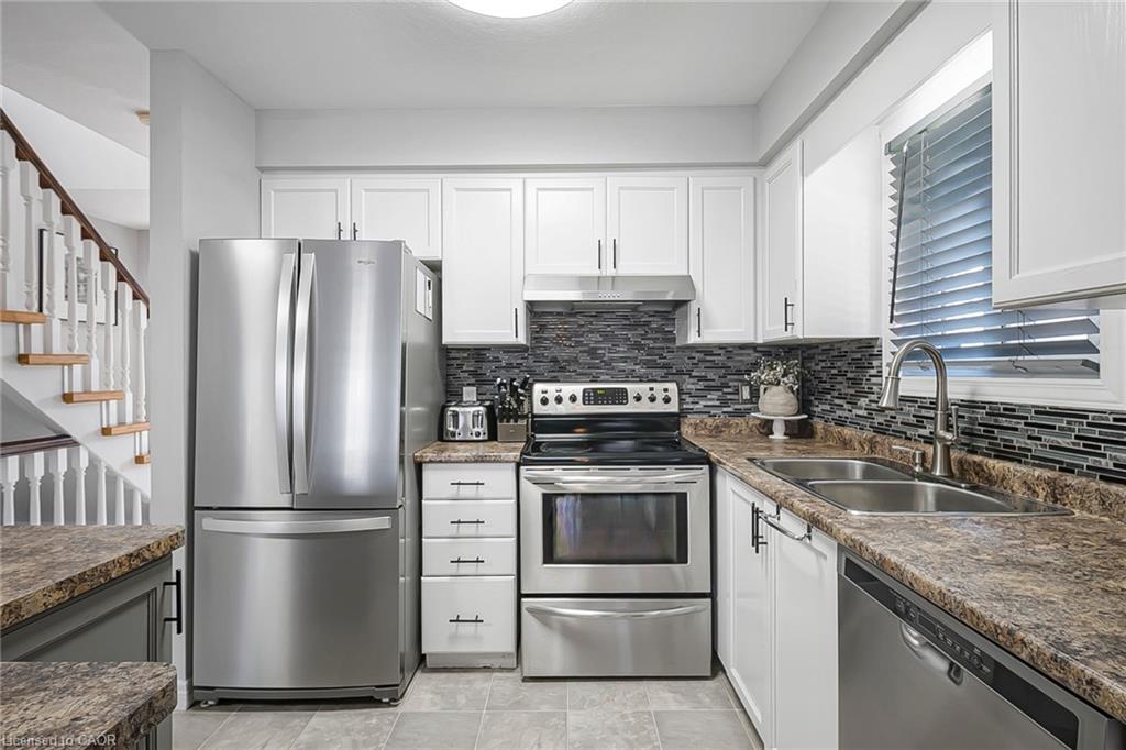18 Mountain Mint Crescent