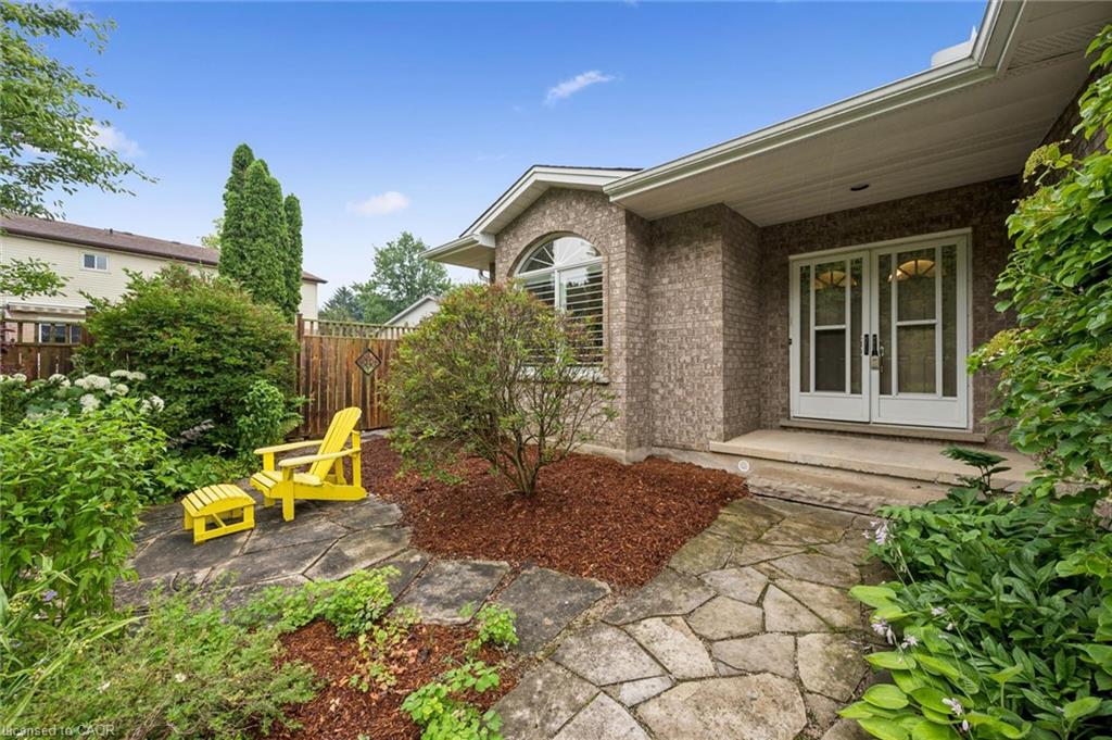 353 Twinflower Crescent