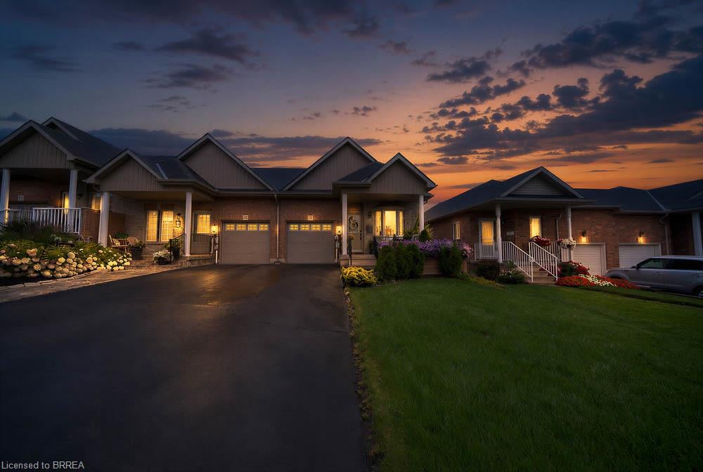 15 Millcroft Drive