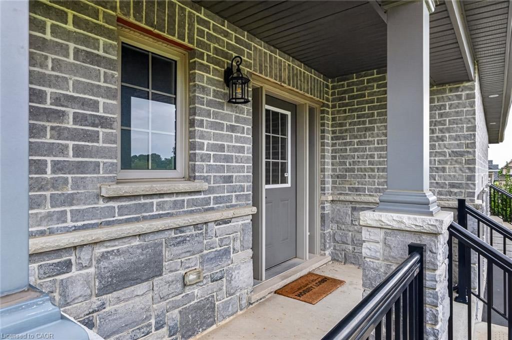 11 Hackberry Lane