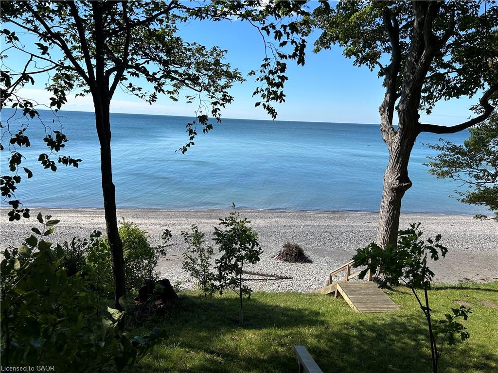 23 Upper Mohawk Point