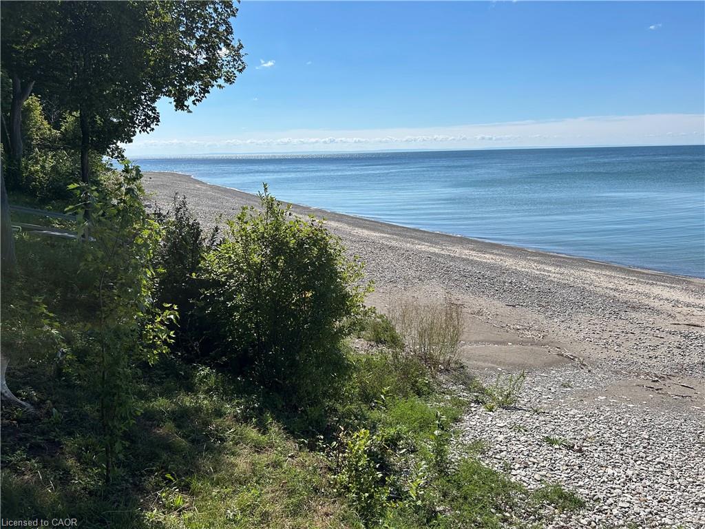 23 Upper Mohawk Point