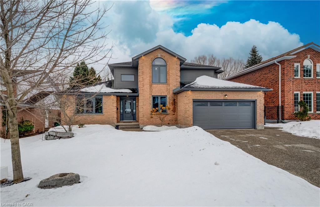 451 Knightsbridge Court