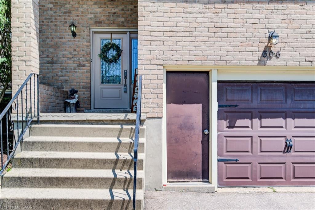 606 Fern Road