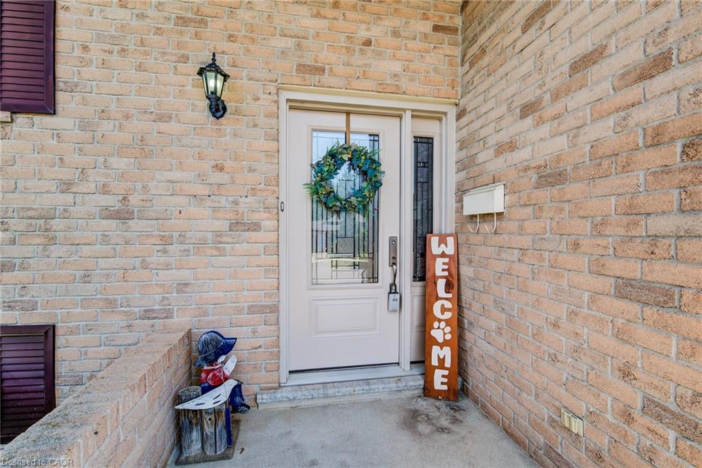606 Fern Road
