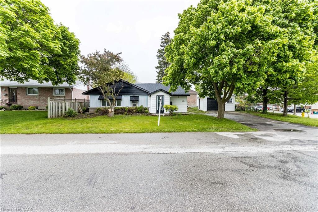 15 Spiers Crescent