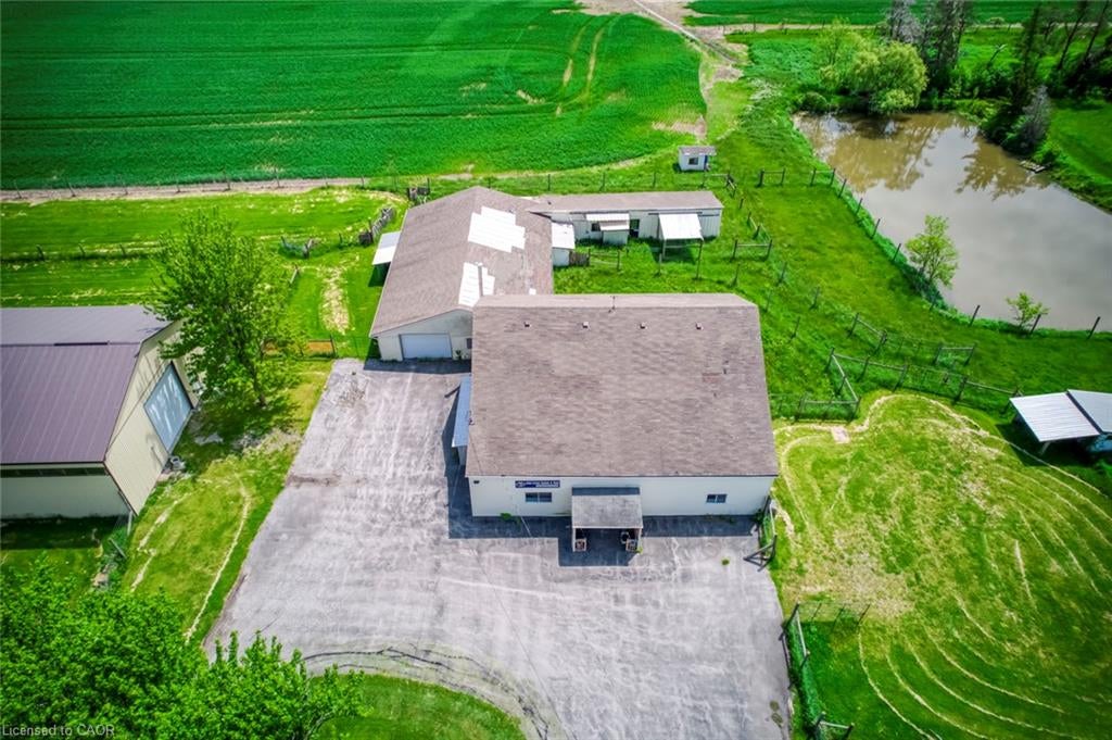 232 Eighth Road E