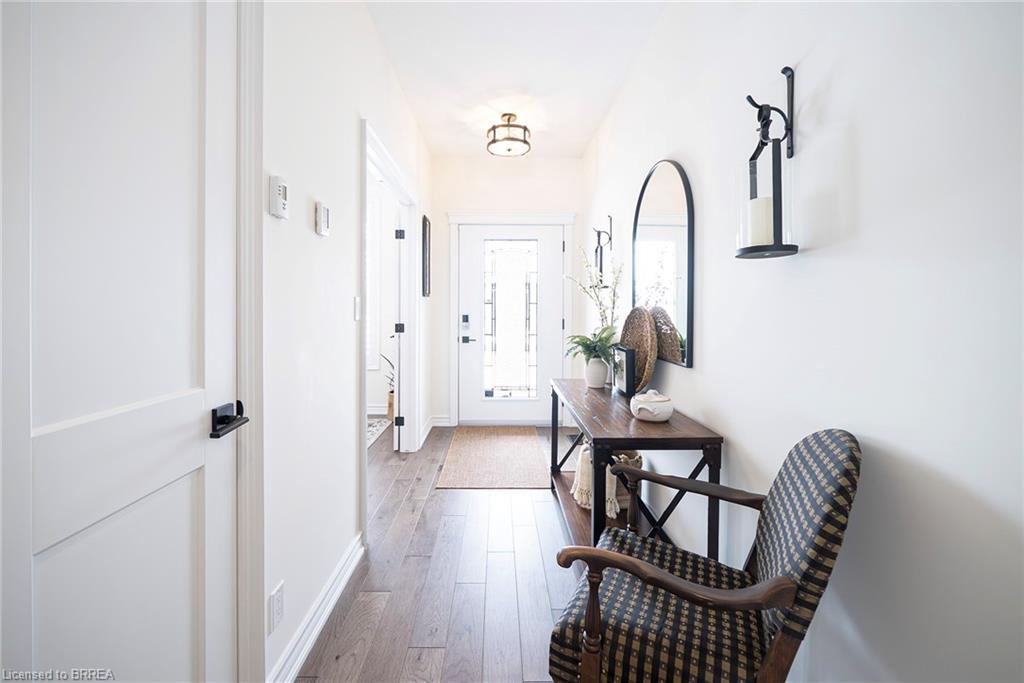 24 Craddock Boulevard 8