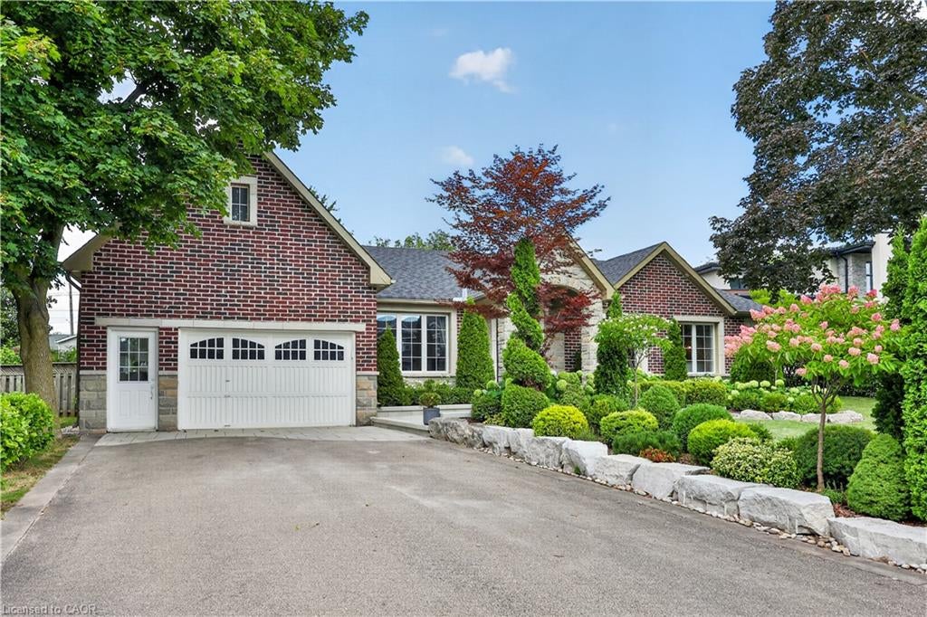 273 Savoy Crescent
