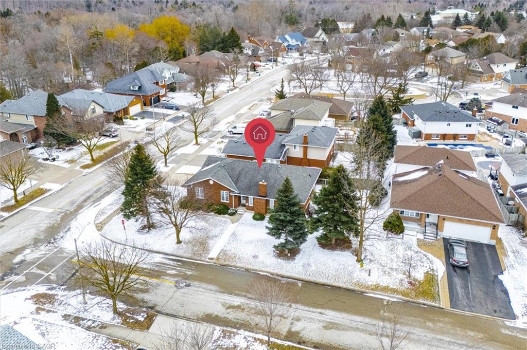 556 Stanwood Crescent