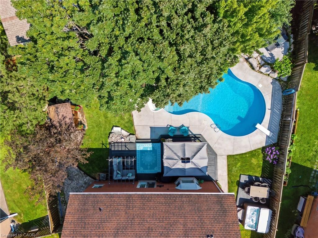 18 Gowinlock Court