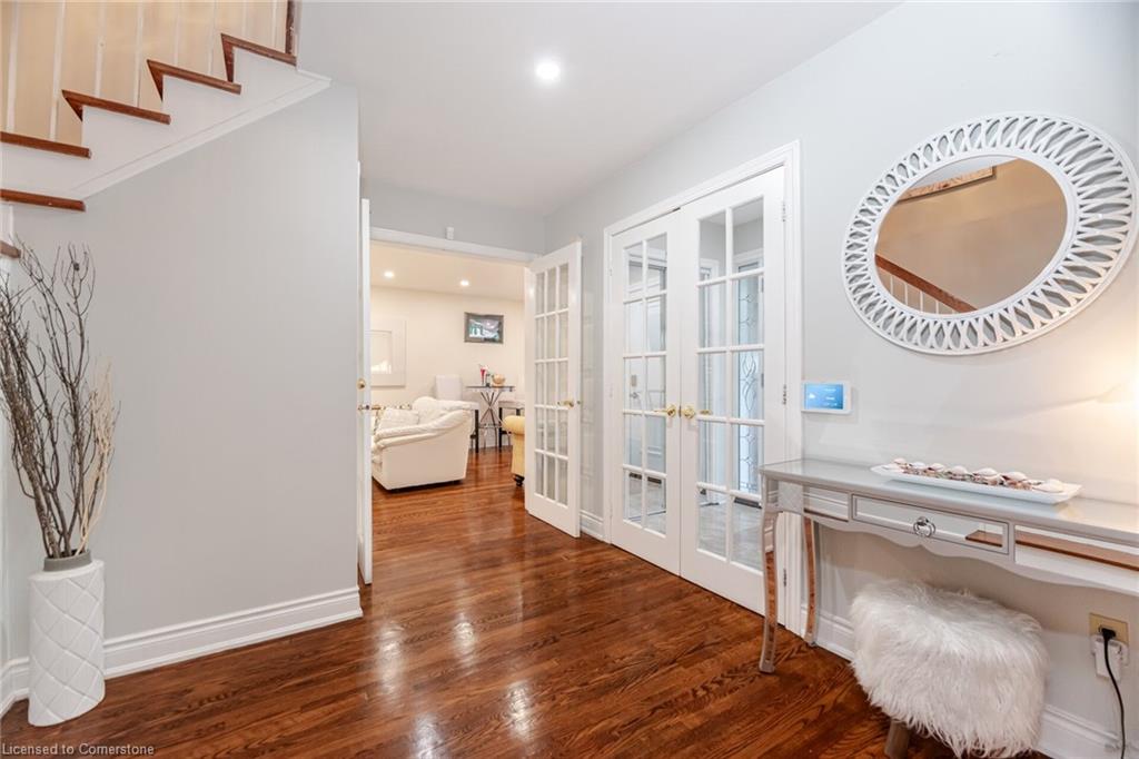3 Placentia Boulevard