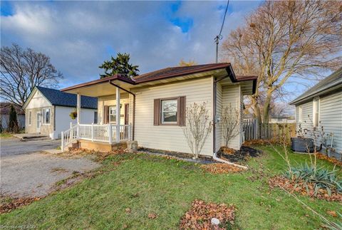 53 Norfolk Avenue Cambridge ON N1R 3T7