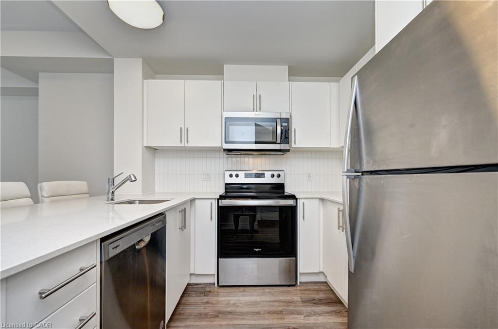 1101 Lackner Place T6