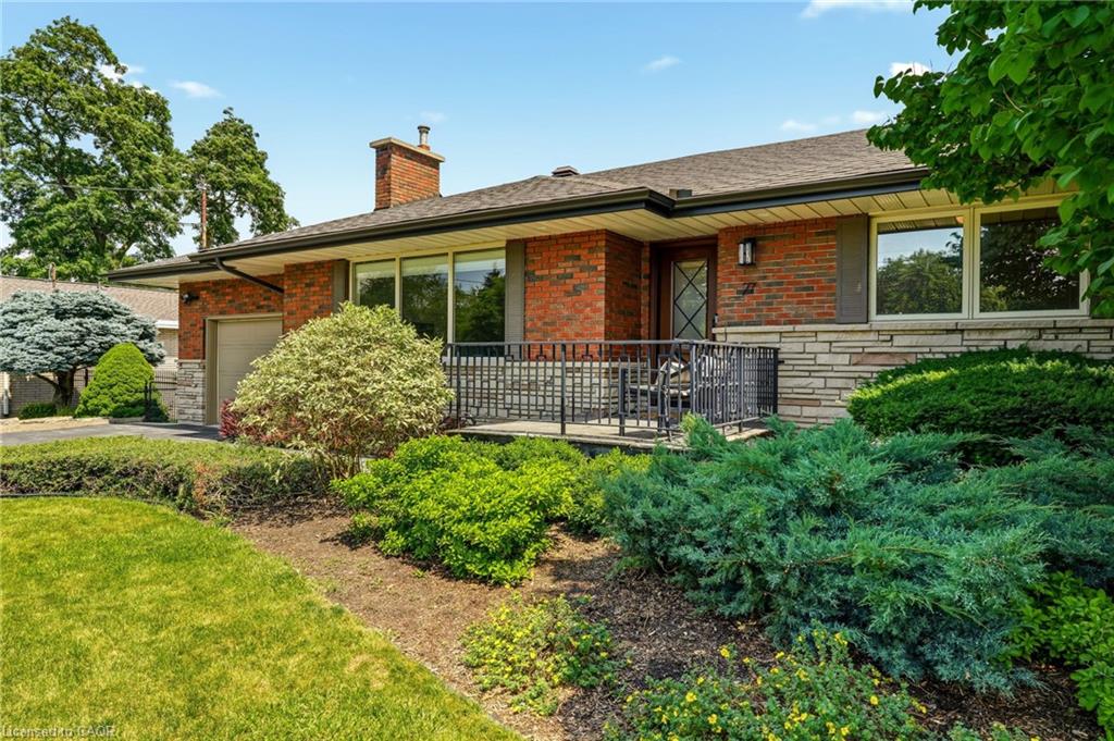 27 Brentwood Drive