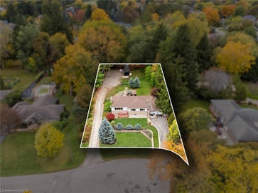284 Mapledene Drive Ancaster ON L9G 2K2