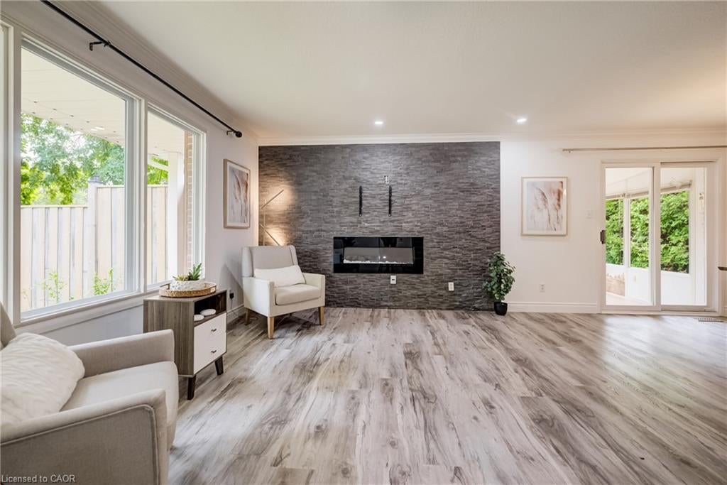 85 Foxhunt Road