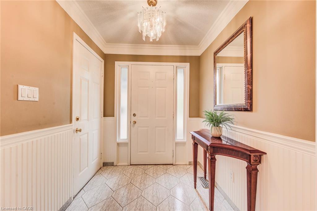 48 Lennox Crescent