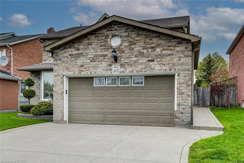 48 Lennox Crescent