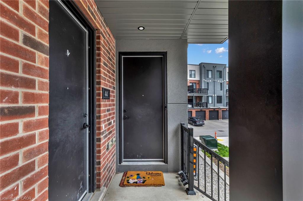 99 Roger Street 43
