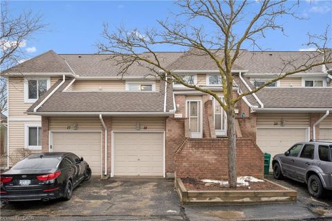 205 Highland Crescent 18 Kitchener ON N2M 5L6