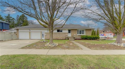 196 Lourdes Street Waterloo ON N2L 1N7