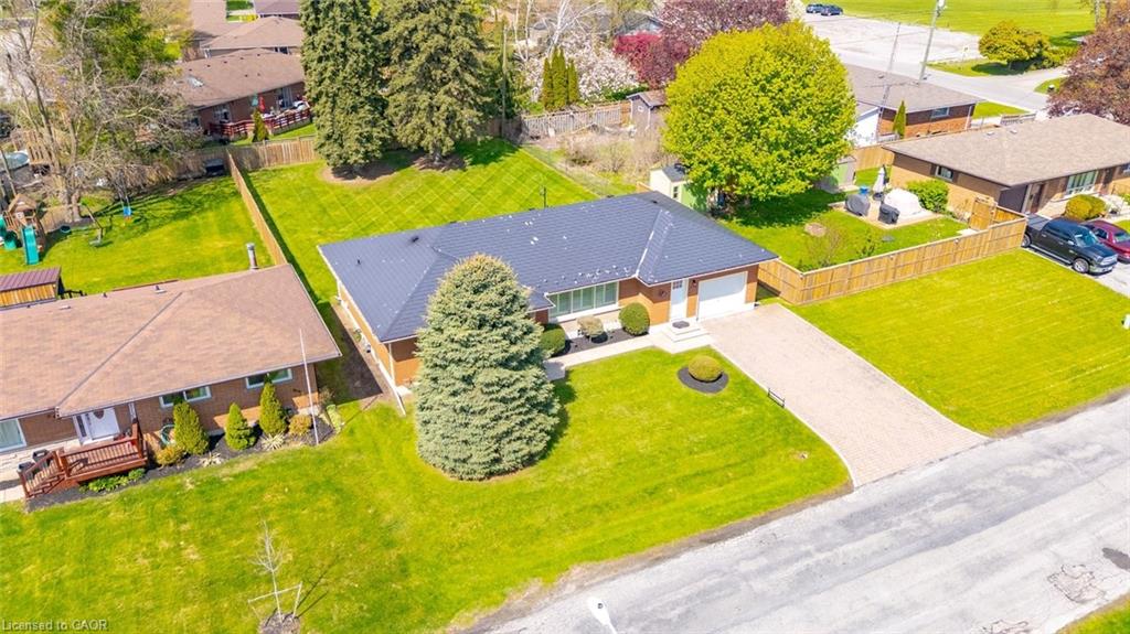 256 Montclair Crescent