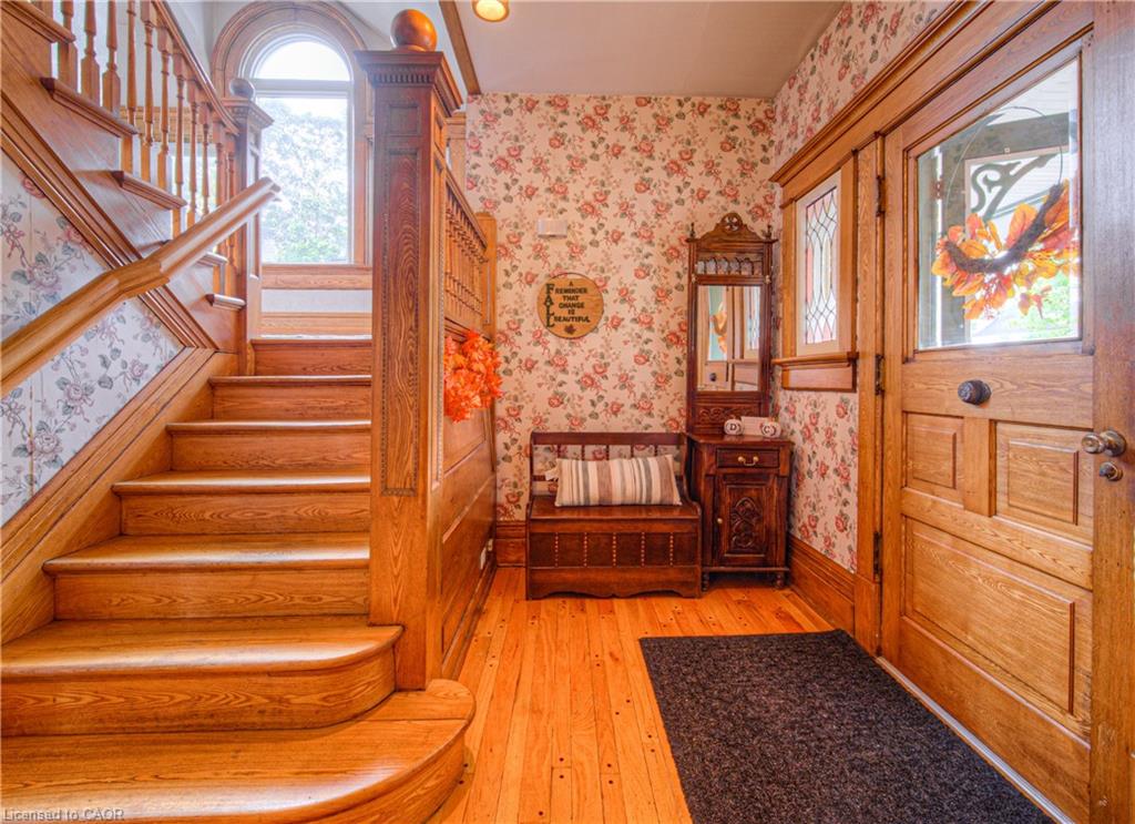 543 Queenston Road