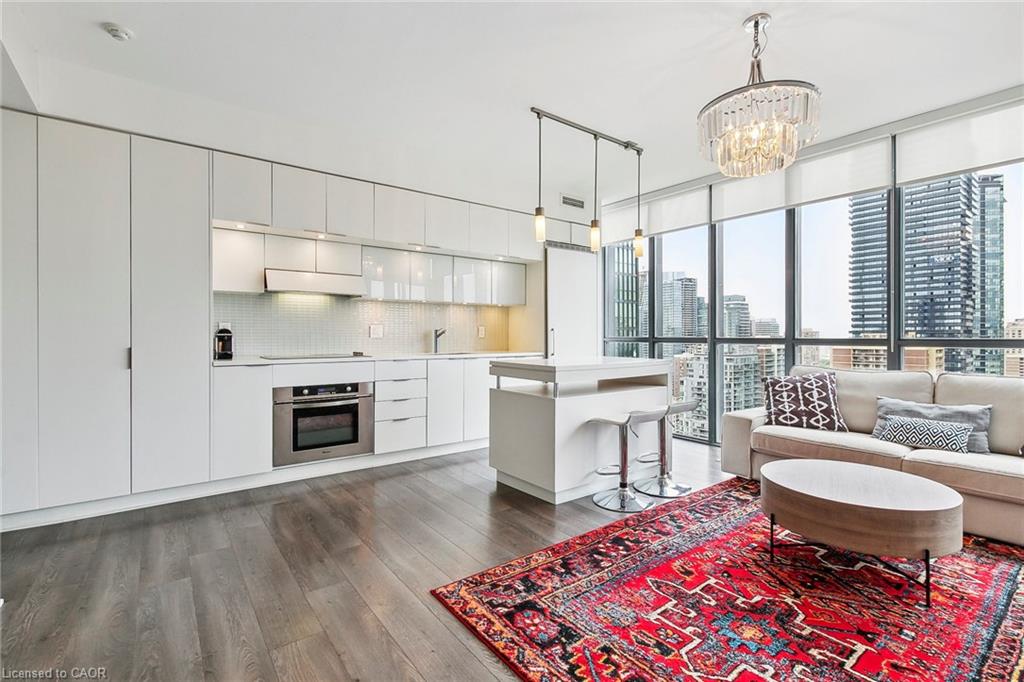 110 Charles Street E 2604