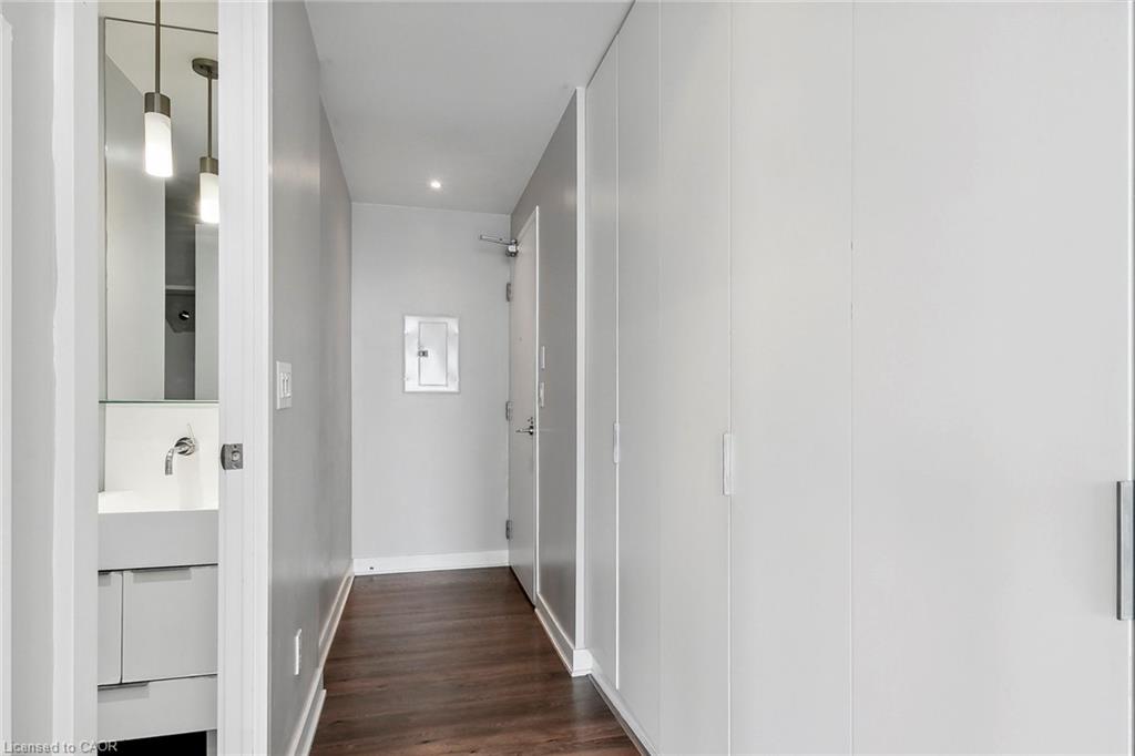 110 Charles Street E 2604