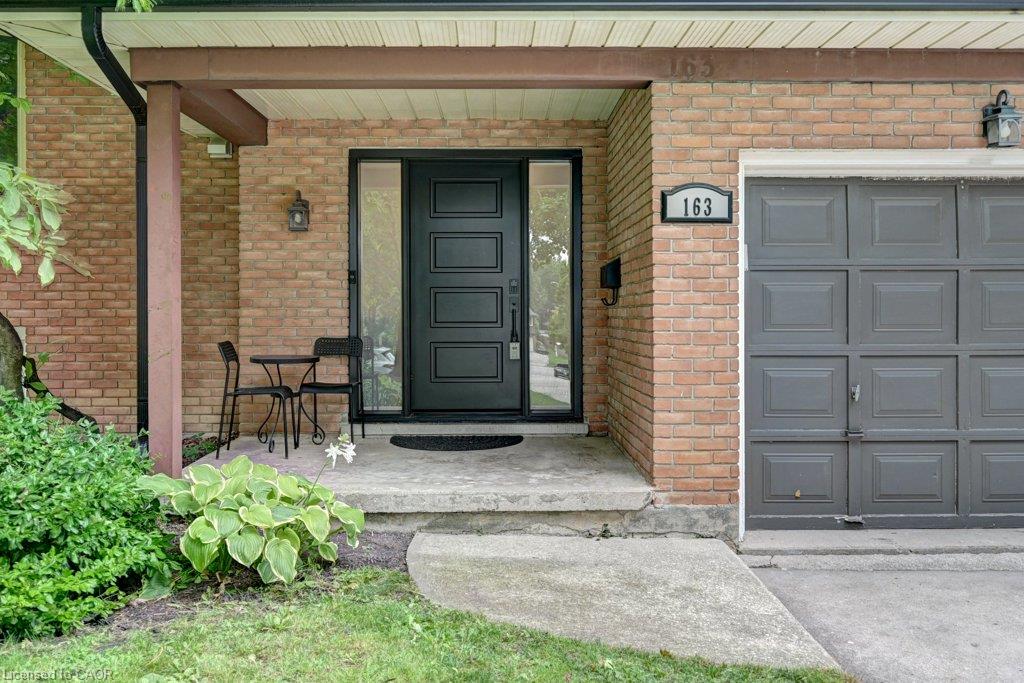 163 Chelford Crescent