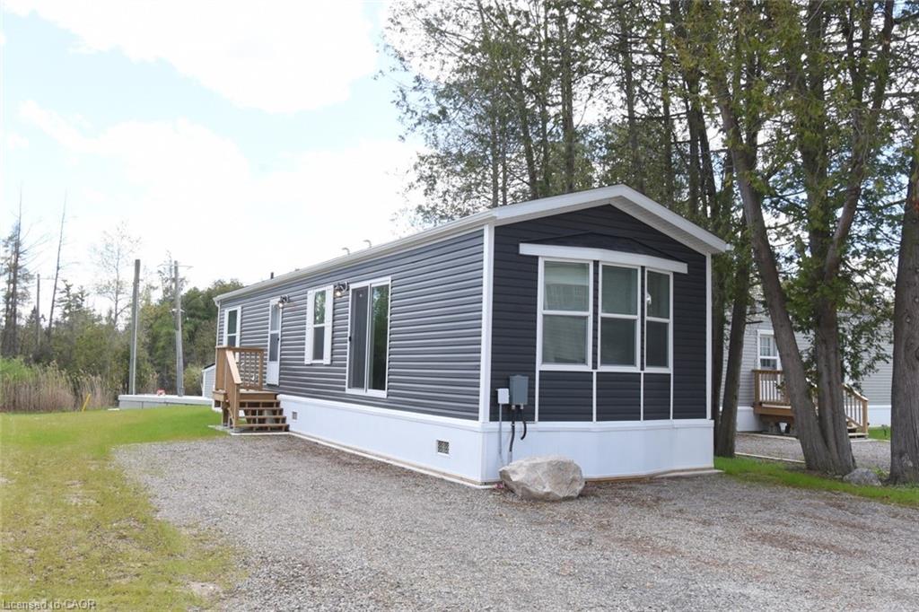 1085 Concession 10 Road W 23